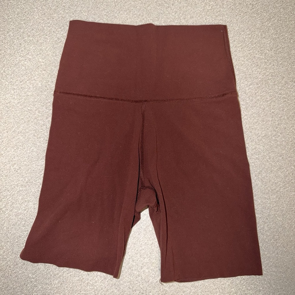 Nike Women's Yoga Luxe Tight Fit Shorts Redstone Workout‎ Size XS 6" Inseam